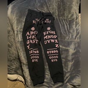 Black craft ouija board sweats Medium